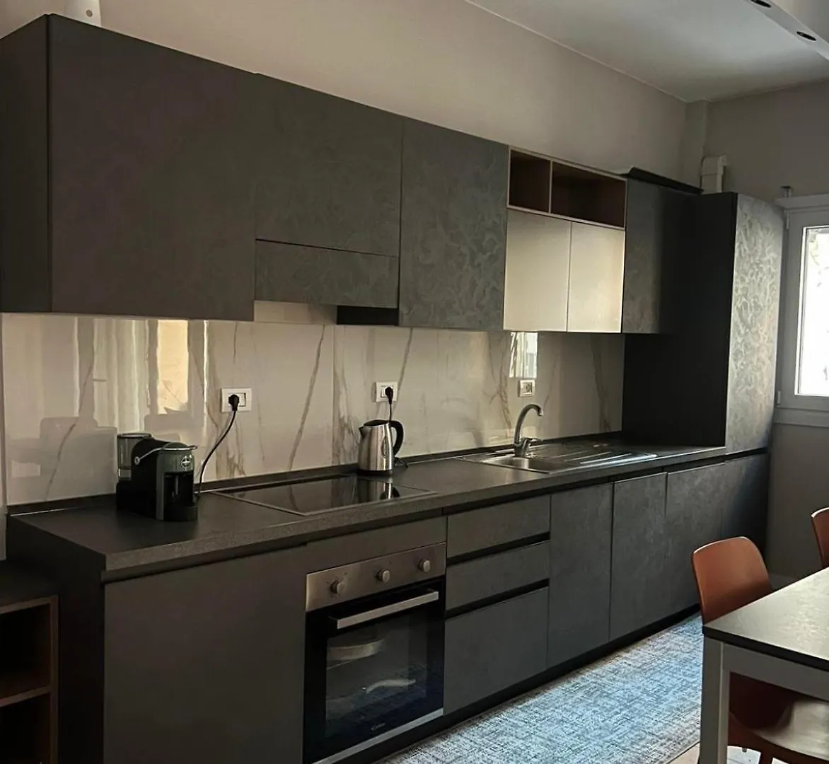 Db Apartament - Uji I Ftohte Vlore 0*,