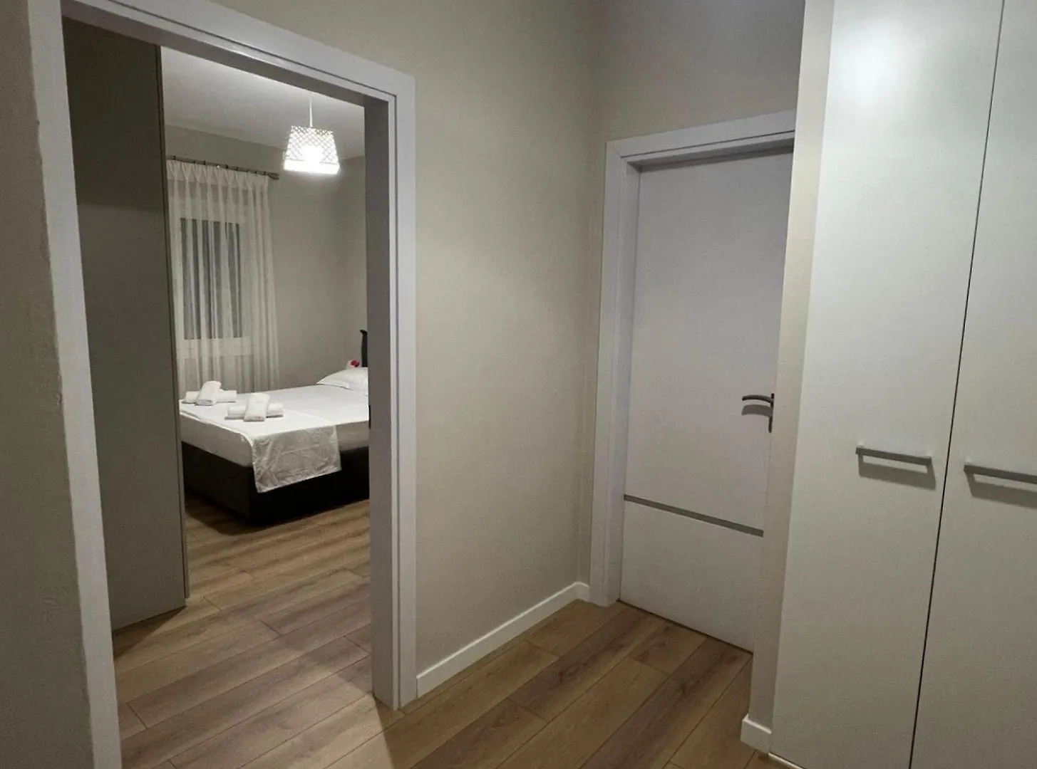 Apartment Db Apartament - Uji I Ftohte Vlore